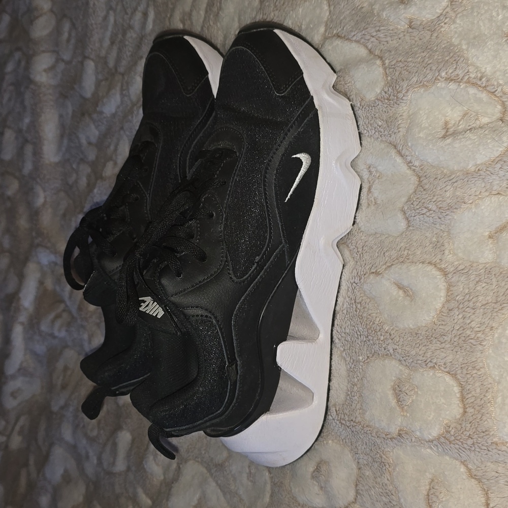 Nike RYZs